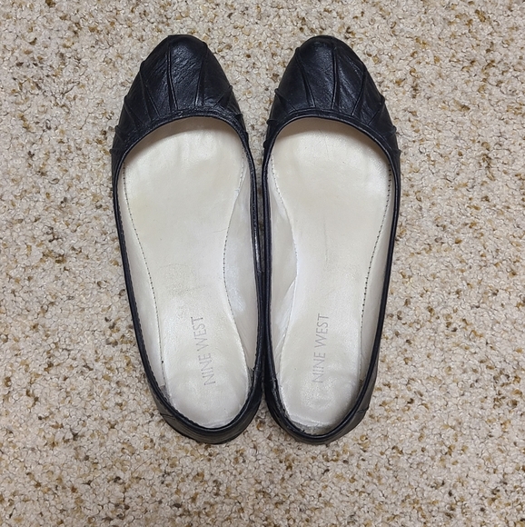 Ballet flats - Picture 1 of 2